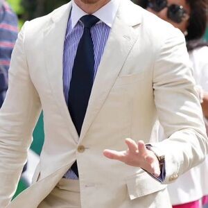 Meet your Posher, Vik